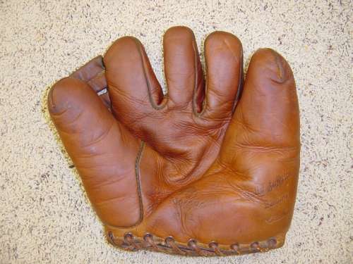 Jelly SoRelle Nokona G11 Front